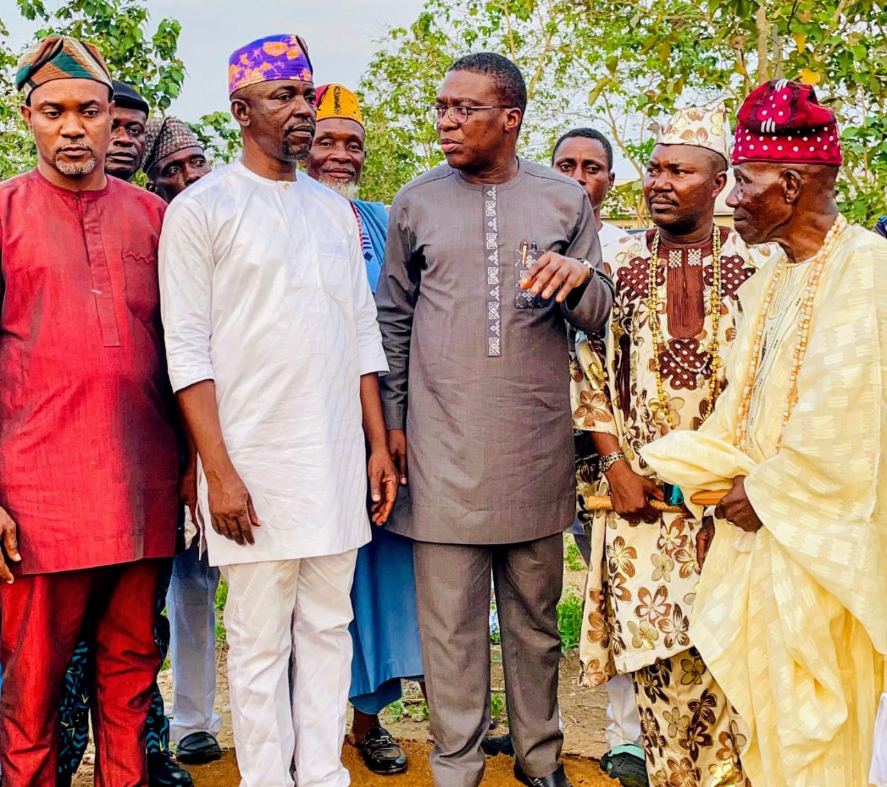 Dr Akande, Oyo PDP Secretary laud Oluyole LG boss, insist PDP require such performance to win elections